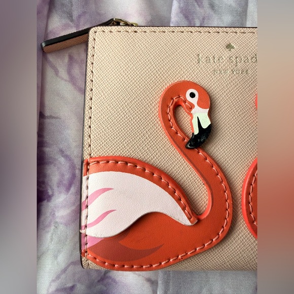 Kate Spade By The Pool Flamingo Adalyn Wallet - Picture 2 of 16